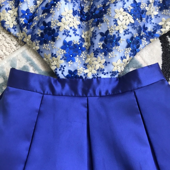 Milano Dress open back Cobalt blue white lace dressy homecoming dance wedding - Picture 4 of 7